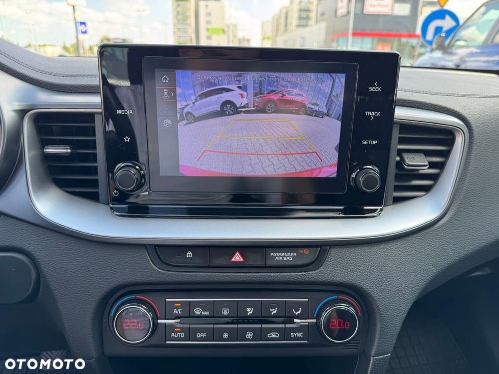 Kia Ceed 1.5 T-GDI M - 12