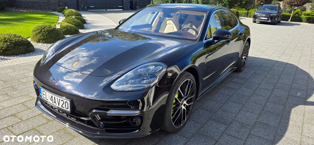Porsche Panamera 4S - 3