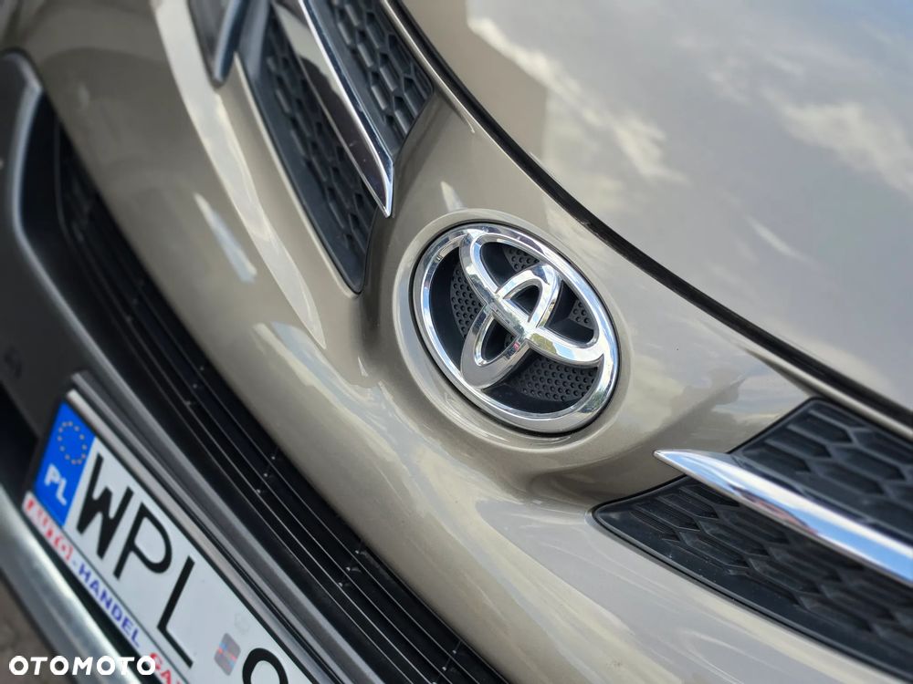 Toyota RAV4 - 2