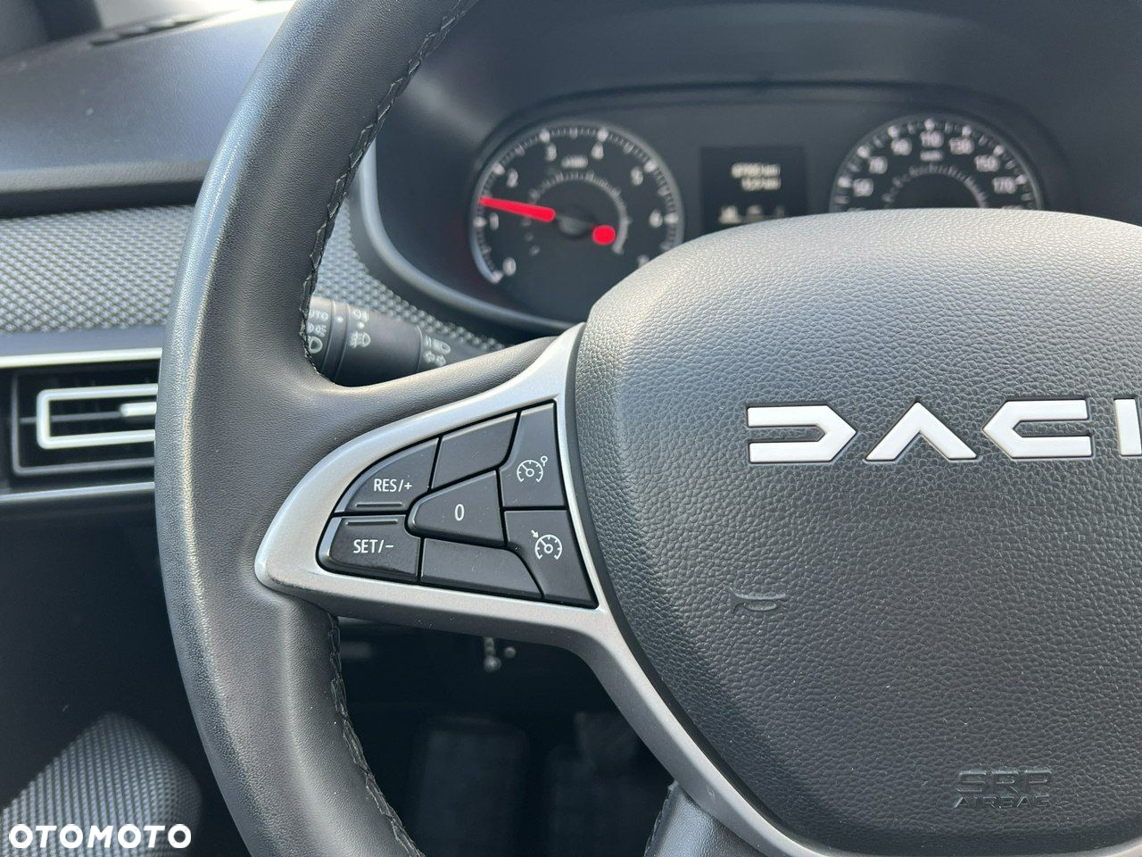 Dacia Sandero - 28