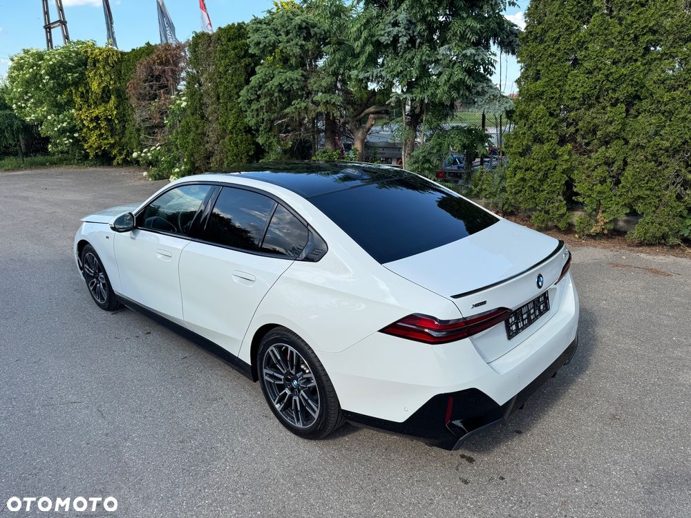 BMW Seria 5 520d xDrive mHEV M Sport - 5