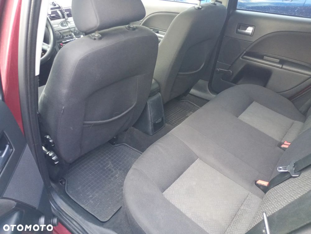 Ford Mondeo 2.0 TDCi Trend - 13