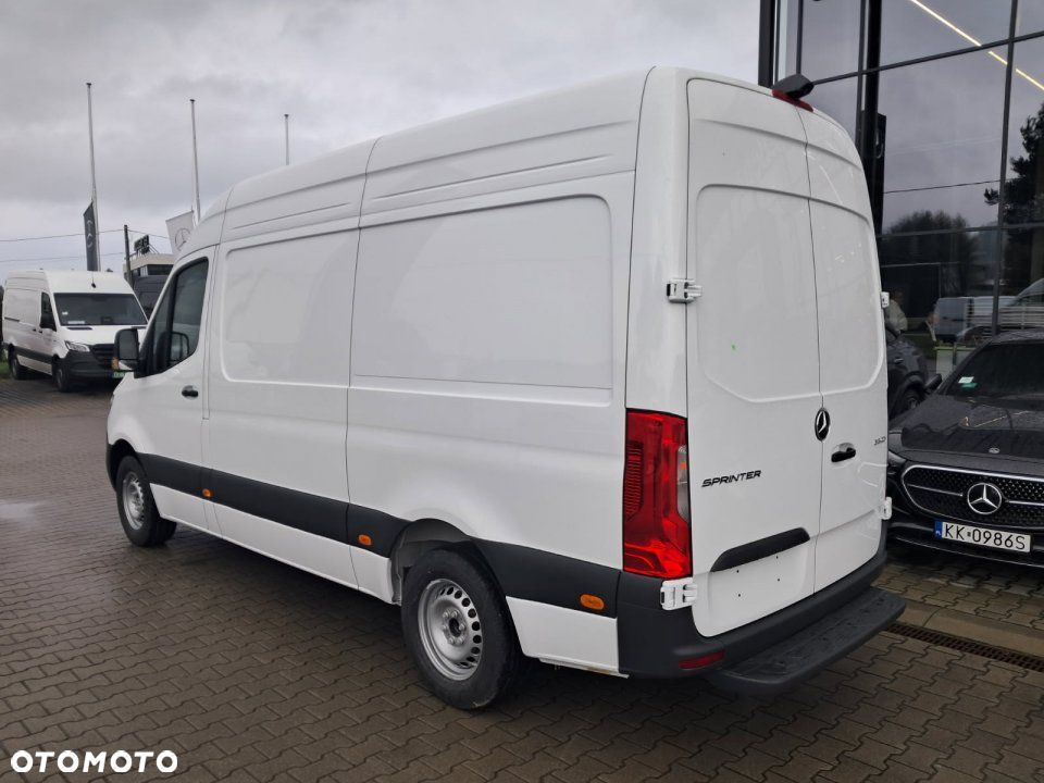 Mercedes-Benz Sprinter - 3