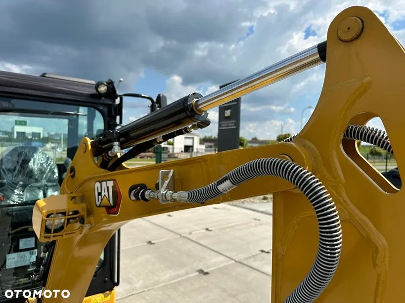 Caterpillar 301.8 GWARANCJA FABRYCZNA 3 LATA - 24