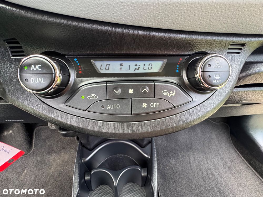 Toyota Yaris - 18