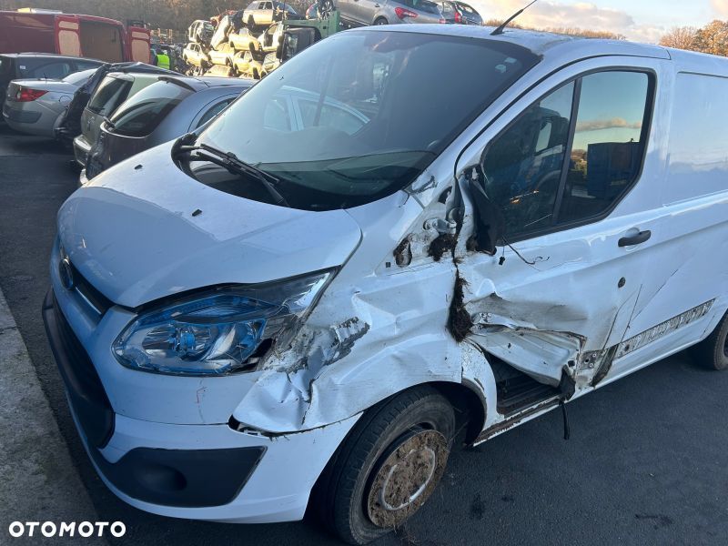 Ford TRANSIT CUSTOM - 2
