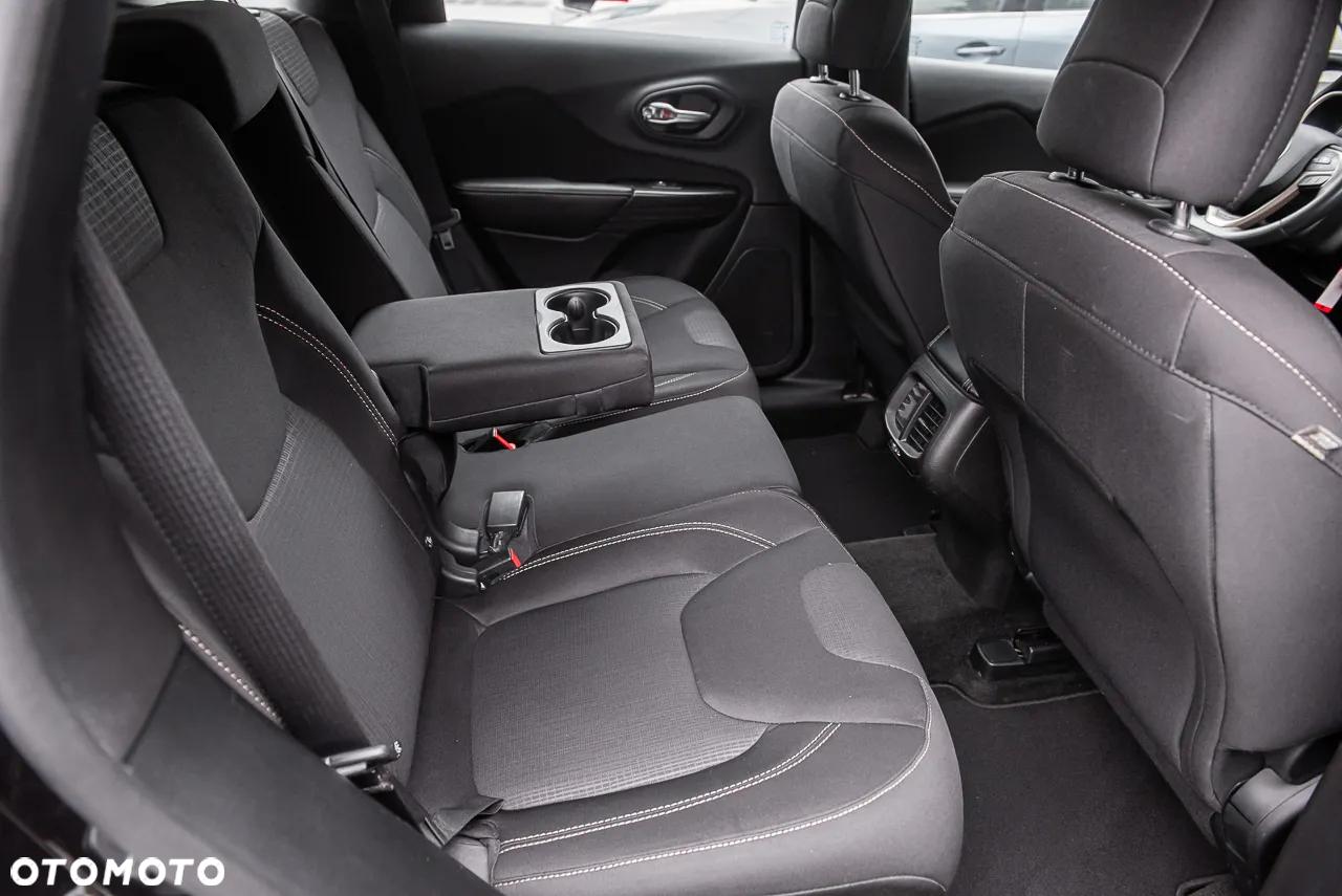 Jeep Cherokee 2.0 MJD Active Drive II Limited - 28