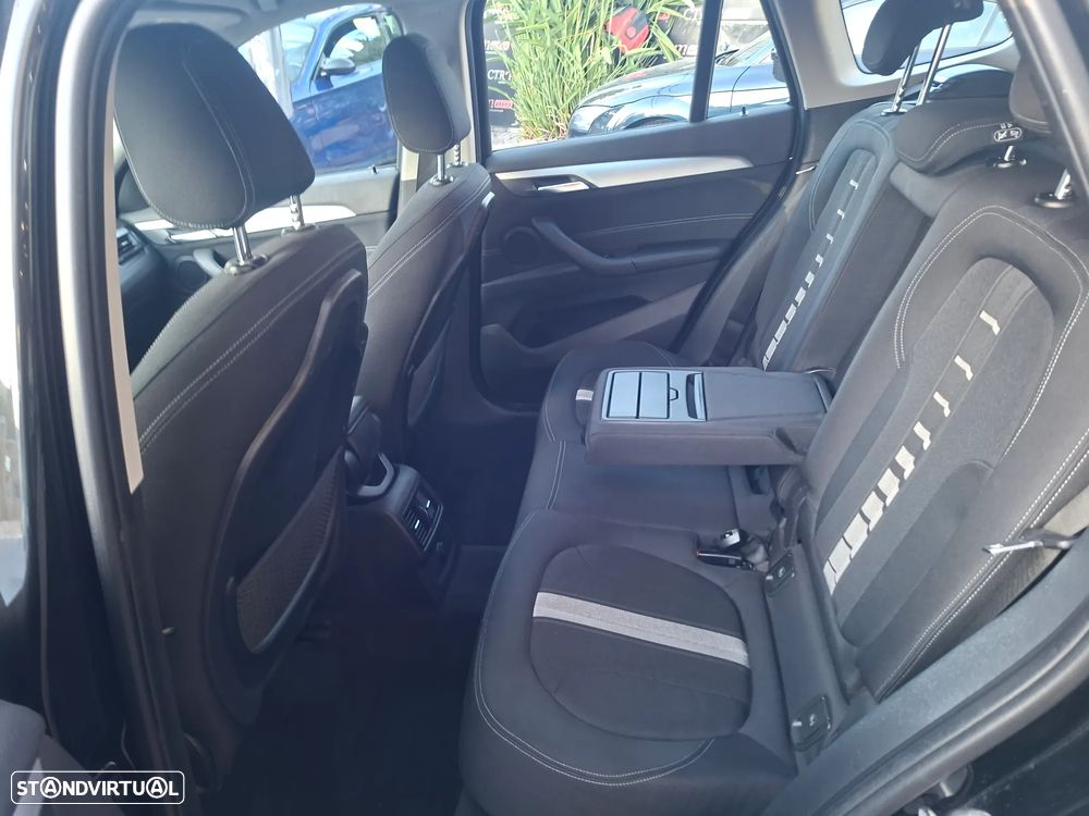 BMW X1 sDrive18d Sport Line - 17