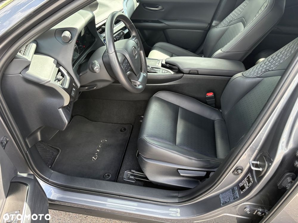 Lexus UX 250h GPF F Impression 2WD - 14