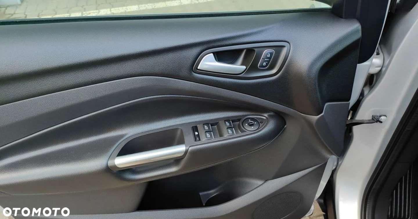 Ford Kuga - 14