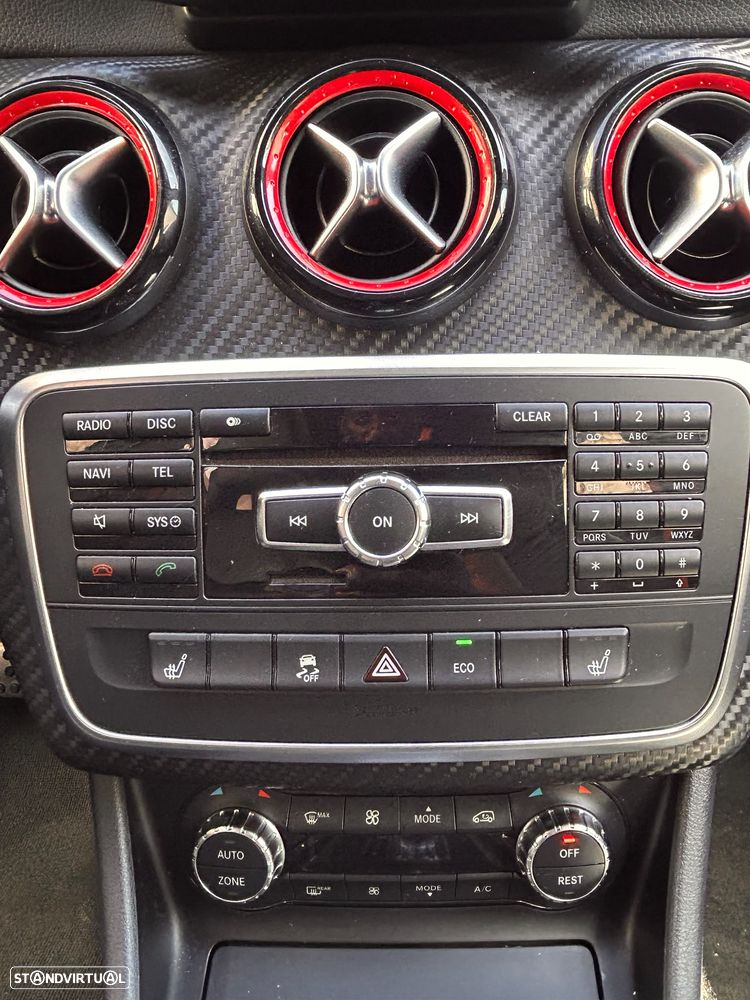 Mercedes-Benz A 45 AMG 4-Matic - 8