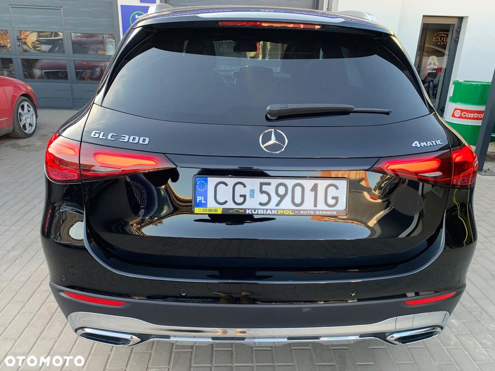 Mercedes-Benz GLC 300 4Matic 9G-TRONIC Edition Avantgarde - 5