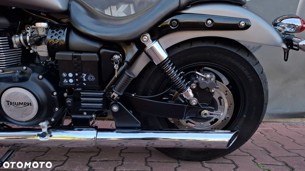Triumph Speedmaster - 9