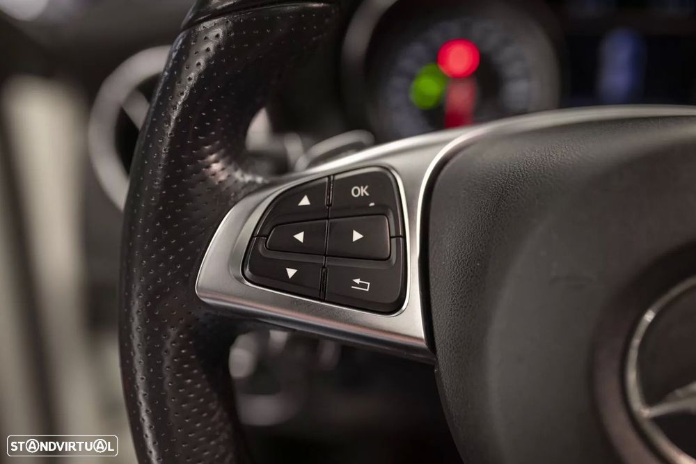 Mercedes-Benz CLA 220 d Shooting Brake AMG Line Aut. - 14