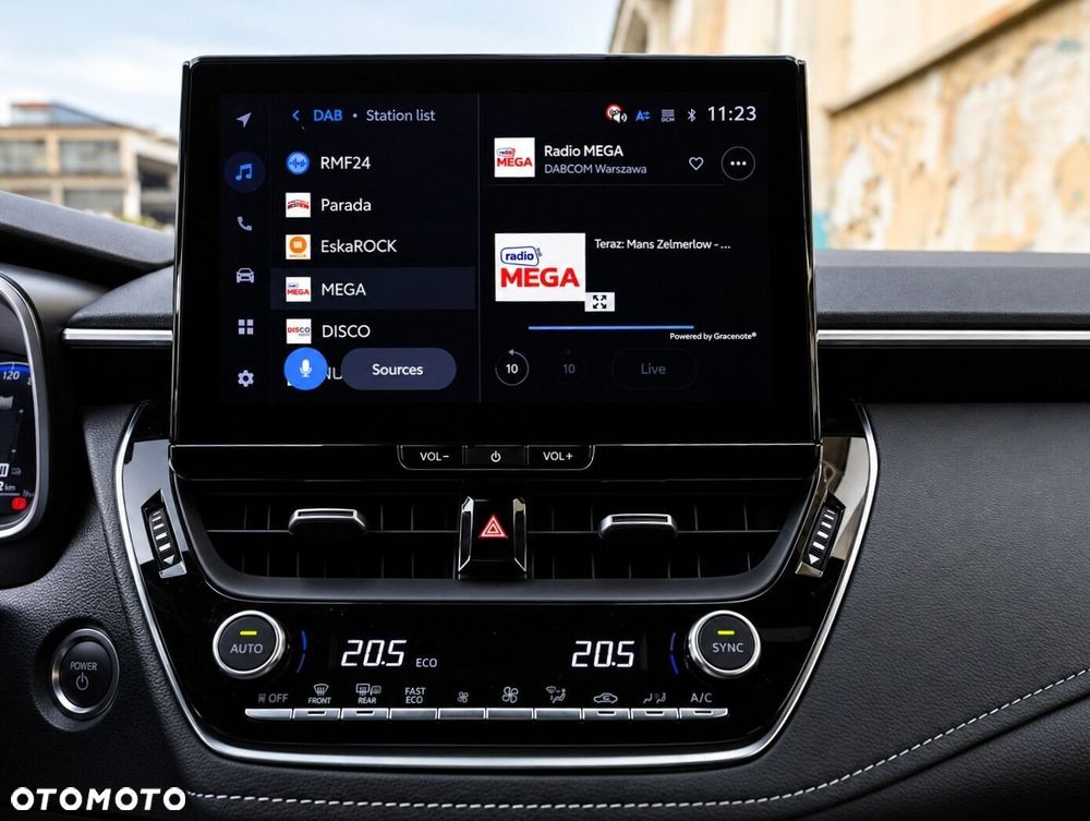 Toyota Corolla 1.8 Hybrid Comfort - 24