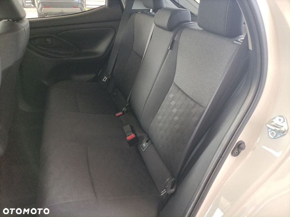 Toyota Yaris Hybrid 1.5 Style - 11