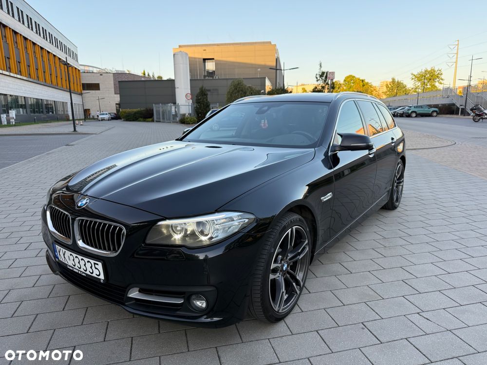 BMW Seria 5 525d Touring Modern Line - 2