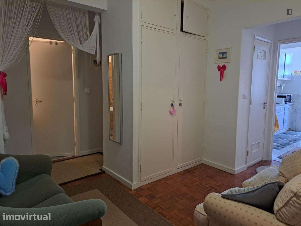 Quarto - localizado em Amadora Lisbon - Grande imagem: 3/7