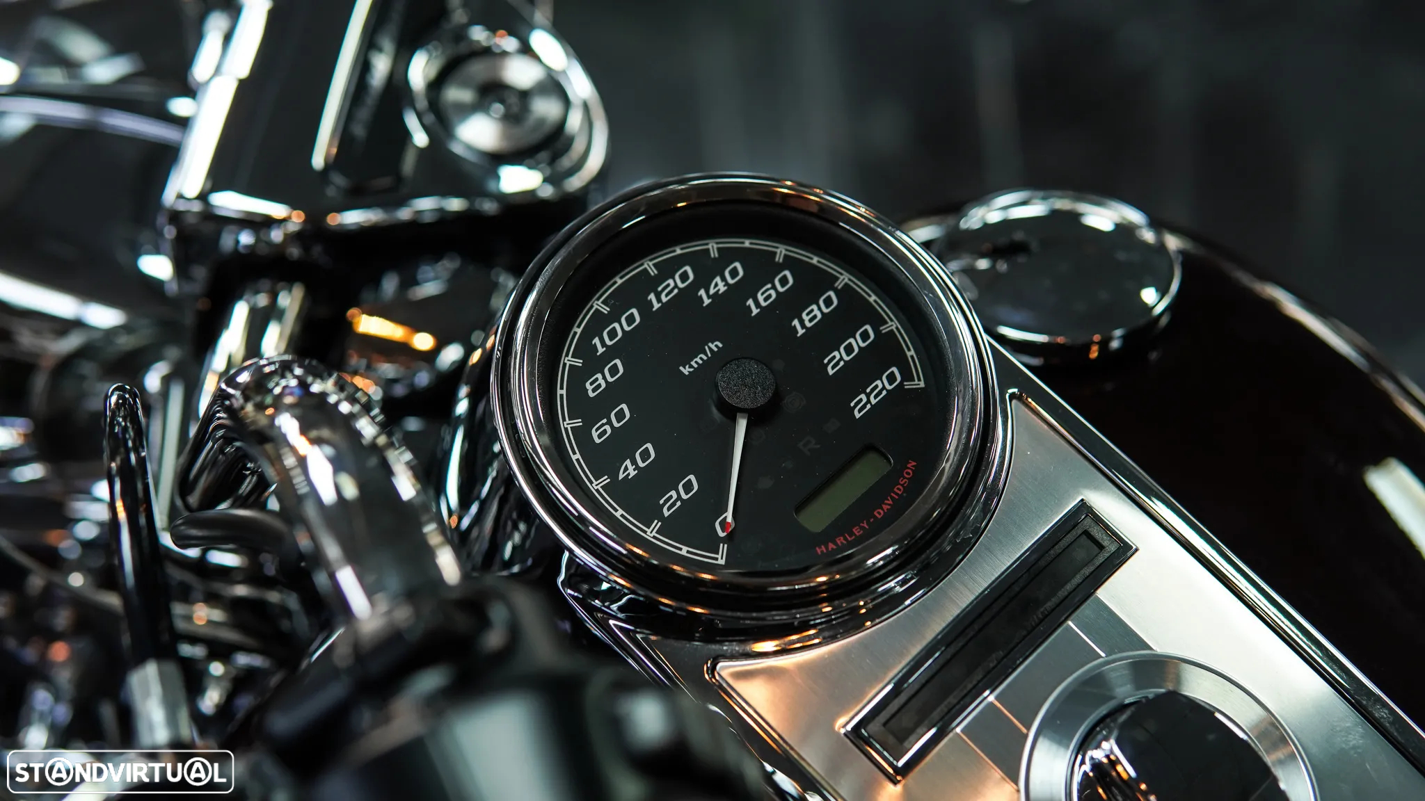 Harley-Davidson Road King Classic - 32