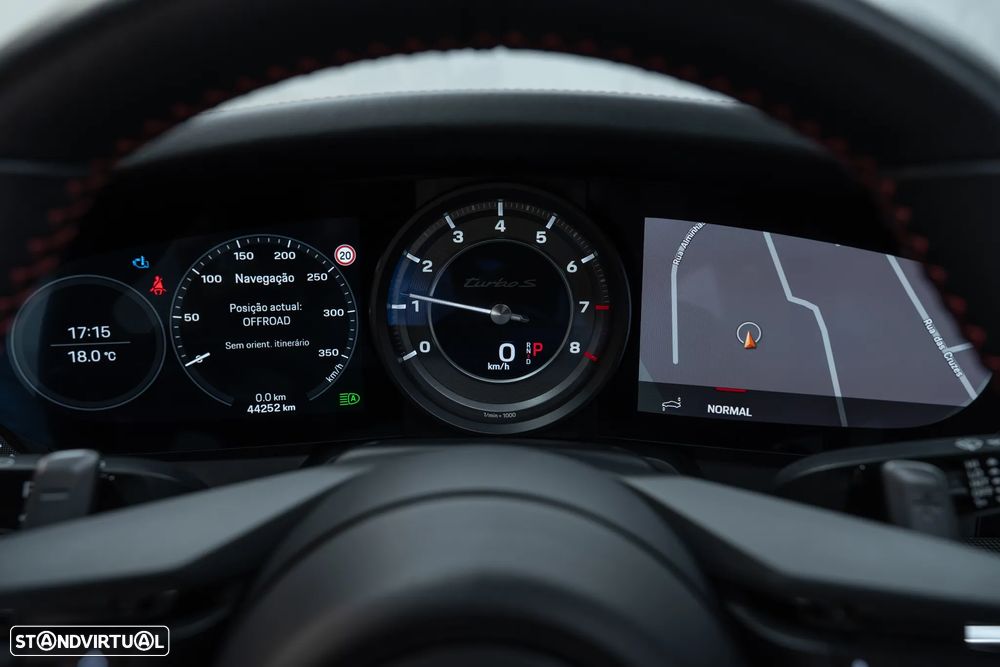 Porsche 911 (992) Turbo S - 31