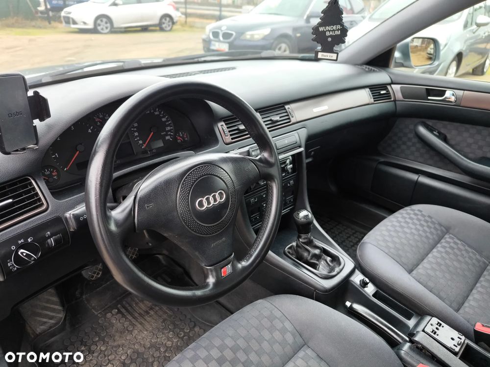 Audi A6 Limousine 2.5 TDI Quattro - 15