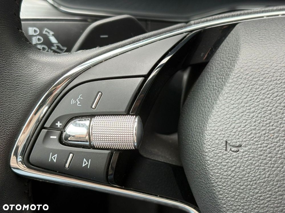 Skoda Superb 2.0 TDI SCR Style DSG - 8
