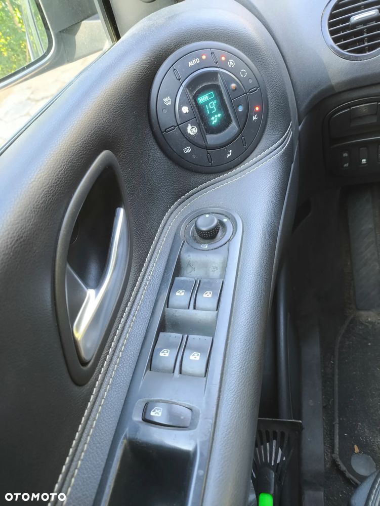Renault Espace 2.0 dCi Celsium - 8