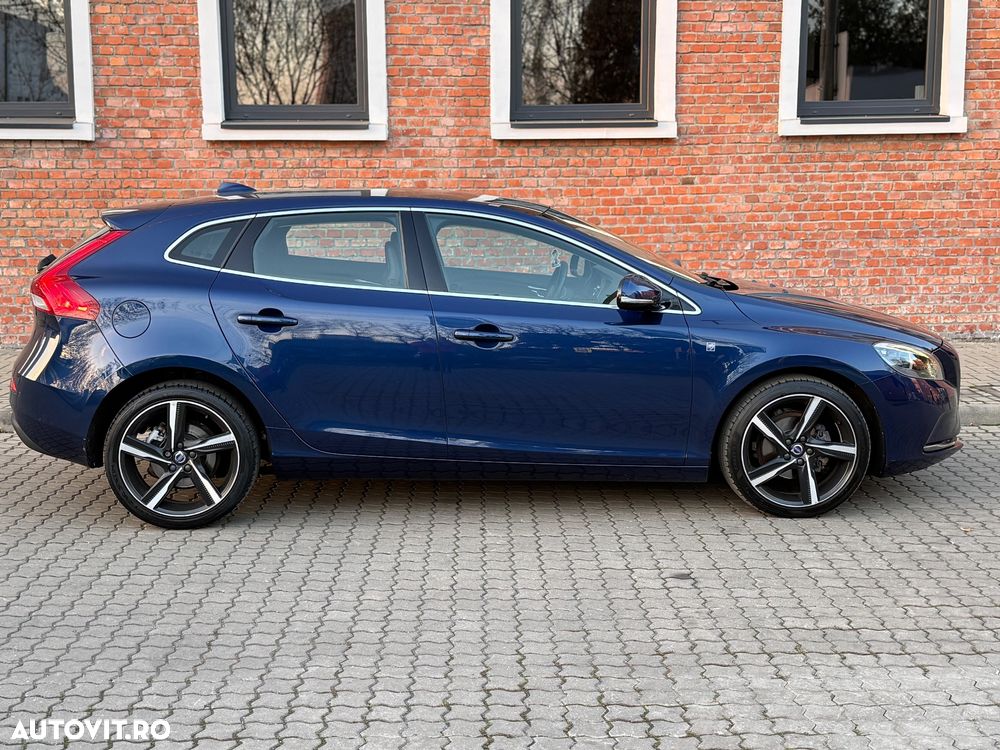 Volvo V40 D2 Ocean Race - 10