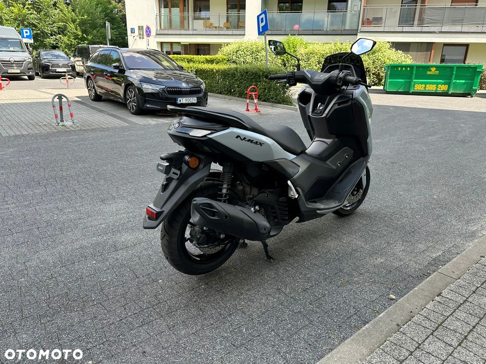 Yamaha NMAX - 8