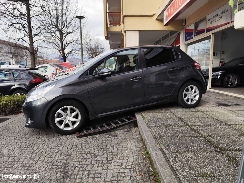 Peugeot 208 1.2 PureTech Active - 2