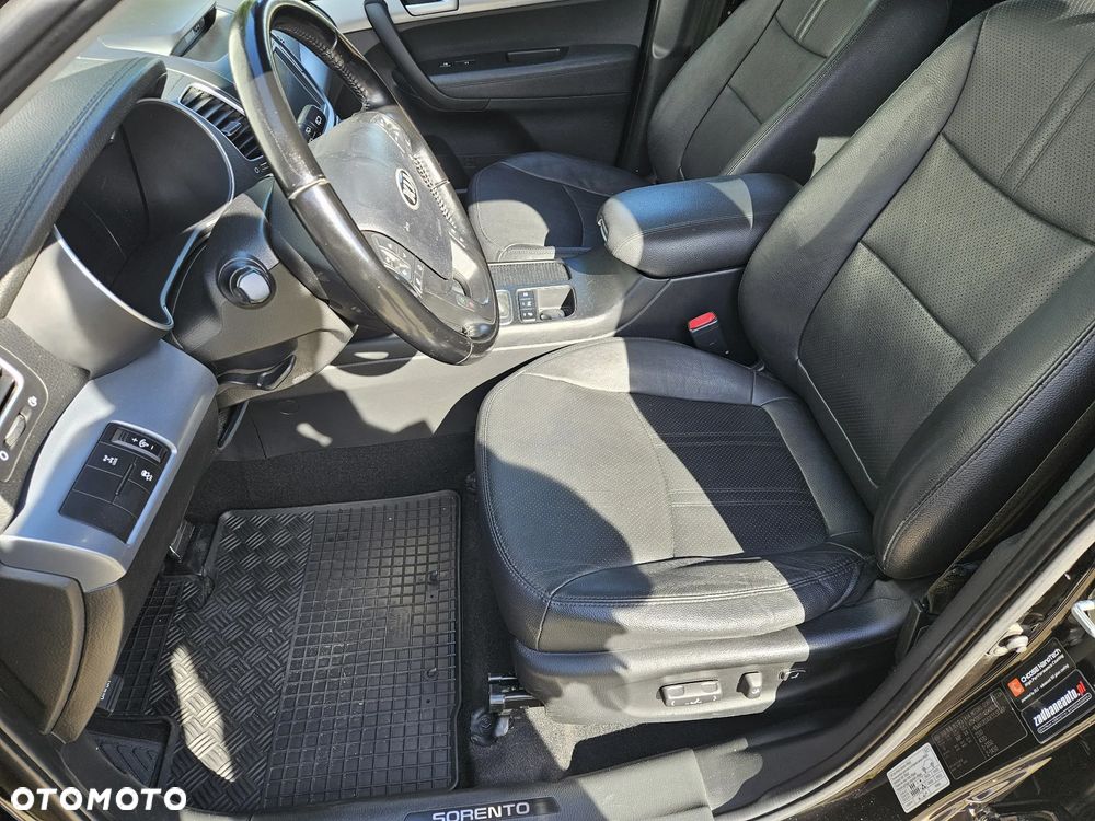 Kia Sorento - 10
