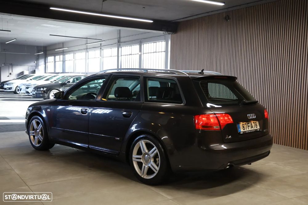 Audi A4 Avant 2.0 TDi S-line - 2