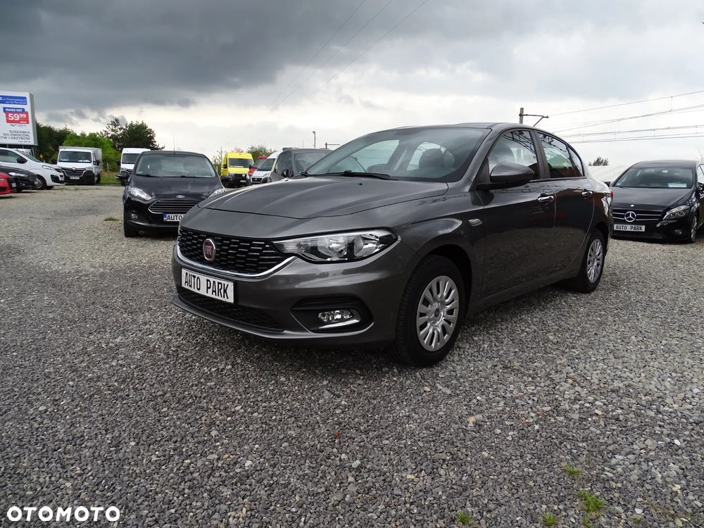Fiat Tipo 1.4 16v Lounge EU6d - 12