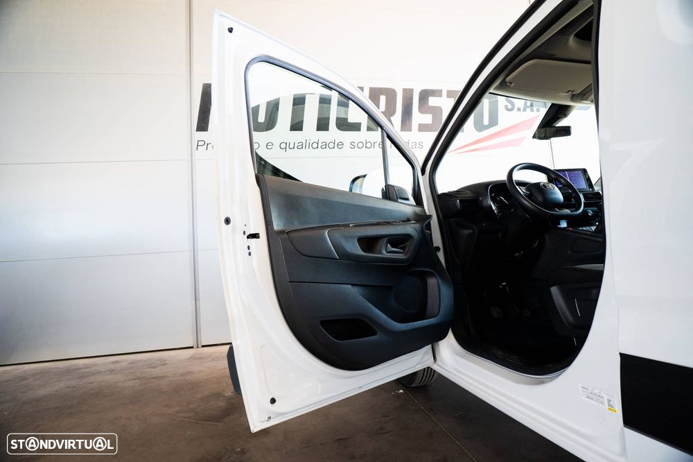 Toyota Proace City L1 1.5 - 10
