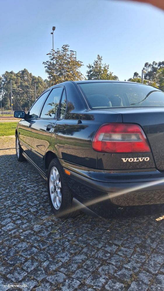 Volvo S40 1.6 - 16