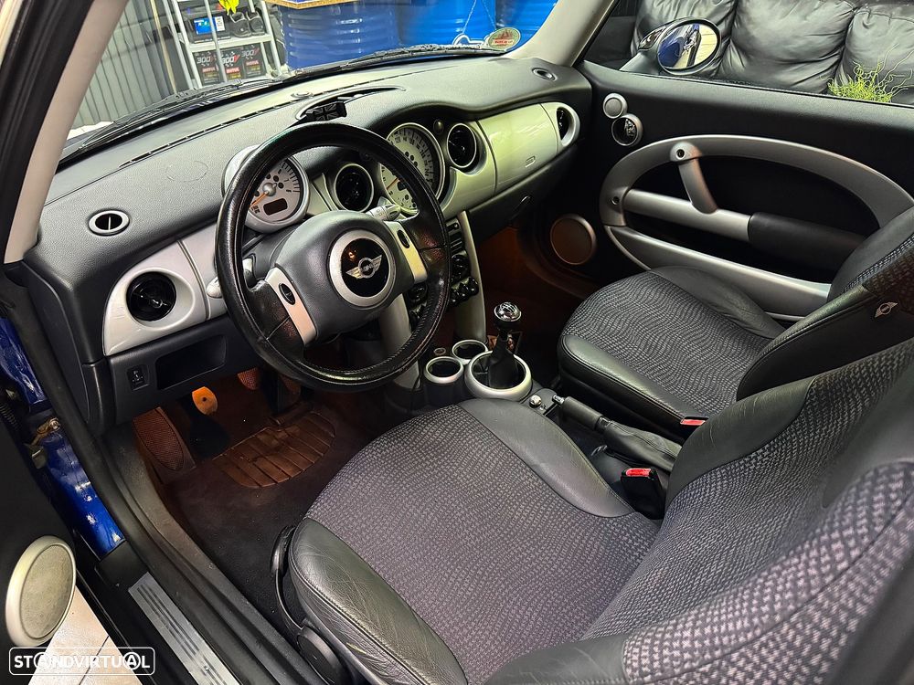 MINI 3 Portas One 1.6 - 9