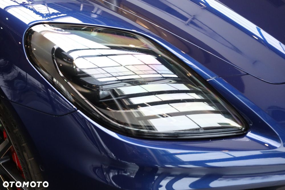 Porsche Panamera - 22