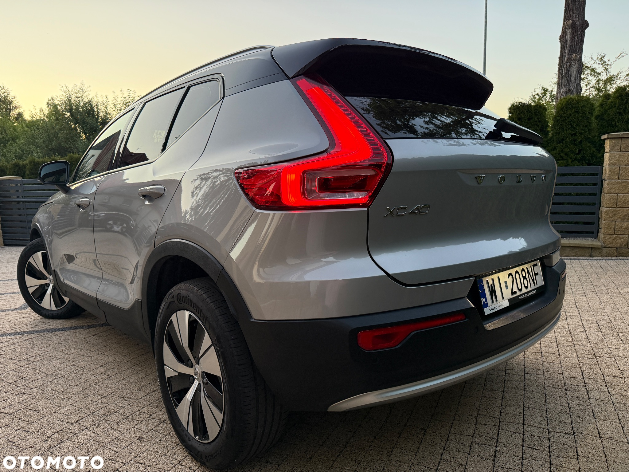 Volvo XC 40 B3 Ultimate Dark - 4