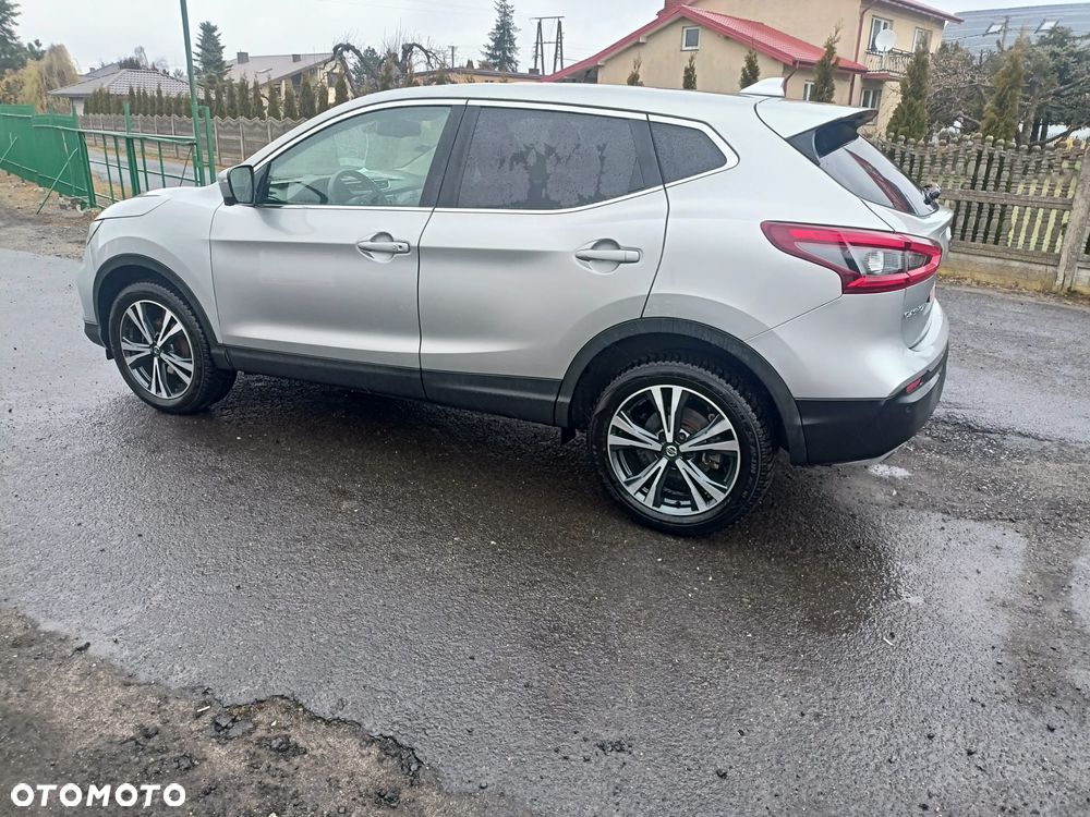 Nissan Qashqai 1.2 DIG-T N-Connecta Xtronic EU6 - 11