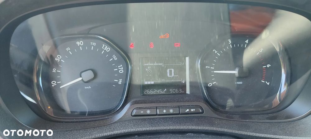 Peugeot Expert - 10