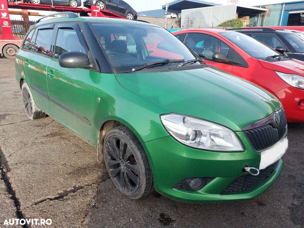 Usa Spate Stanga Skoda Fabia 2010 Break Verde - 1