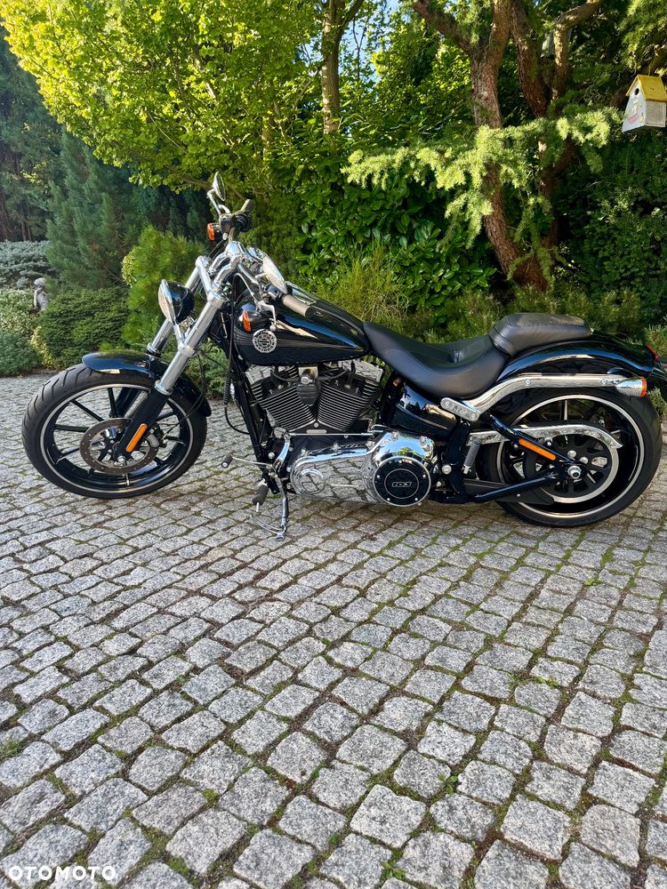 Harley-Davidson FXSB Breakout - 3
