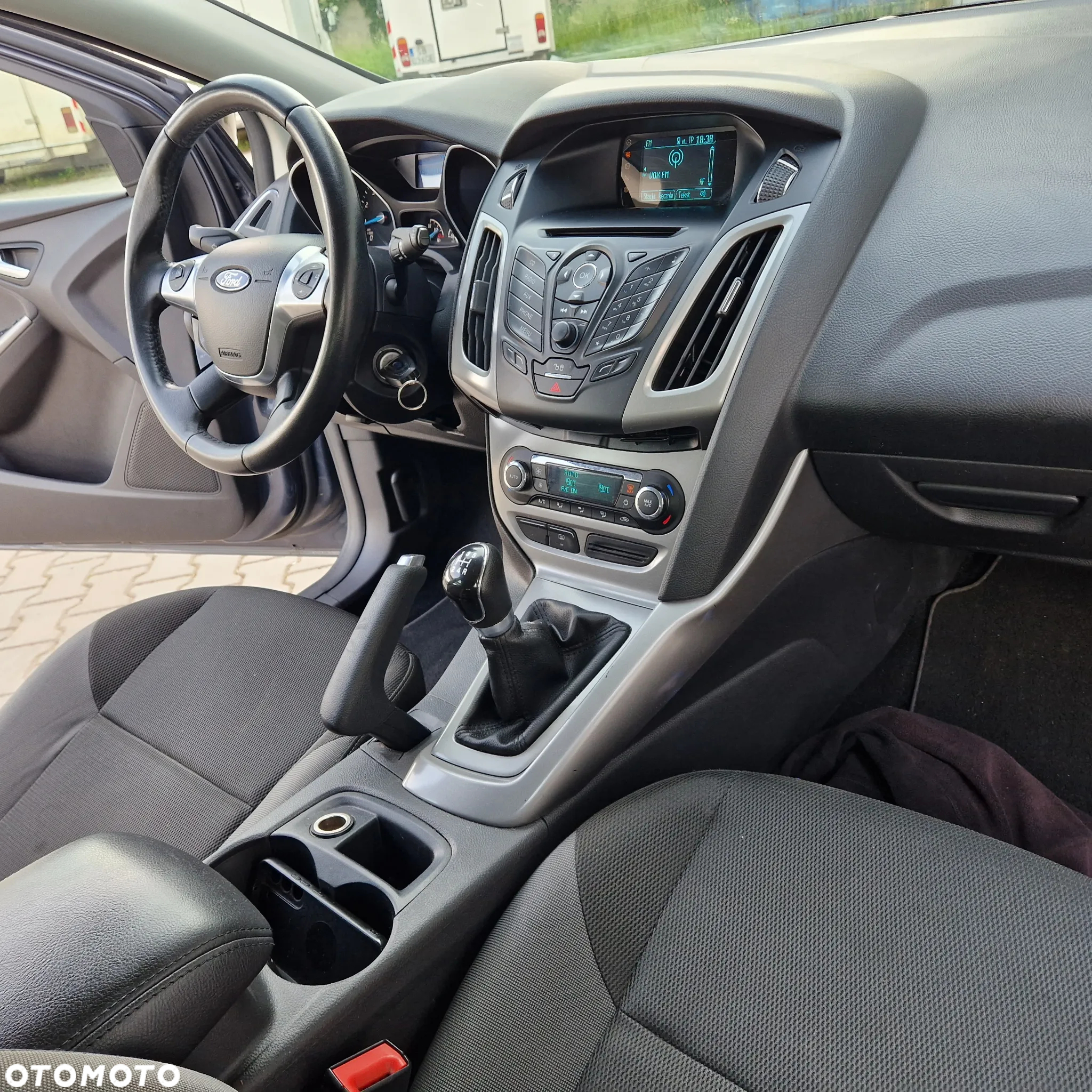 Ford Focus Turnier 1.6 Ti-VCT Champions Edition - 7