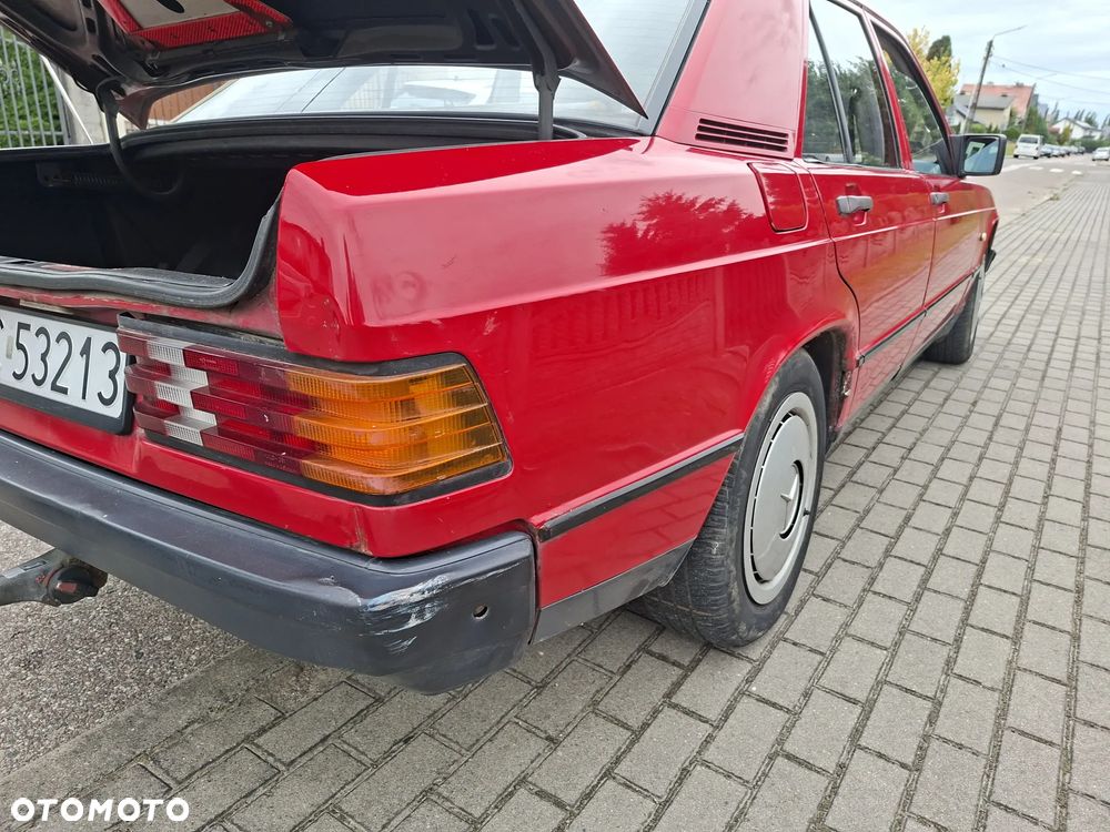 Mercedes-Benz W201 (190) - 24
