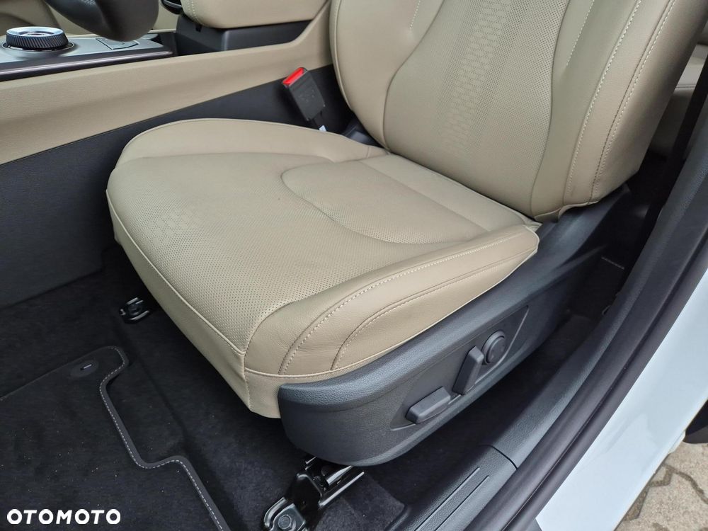 Kia Sportage 1.6 T-GDI HEV Business Line 4WD - 12