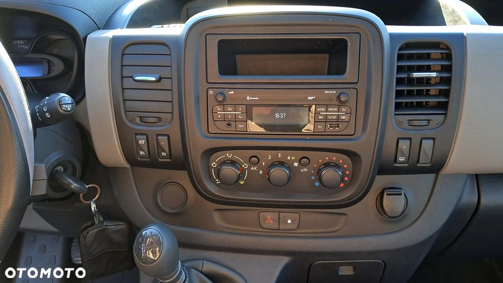 Renault Trafic 1.6 dCi - 12