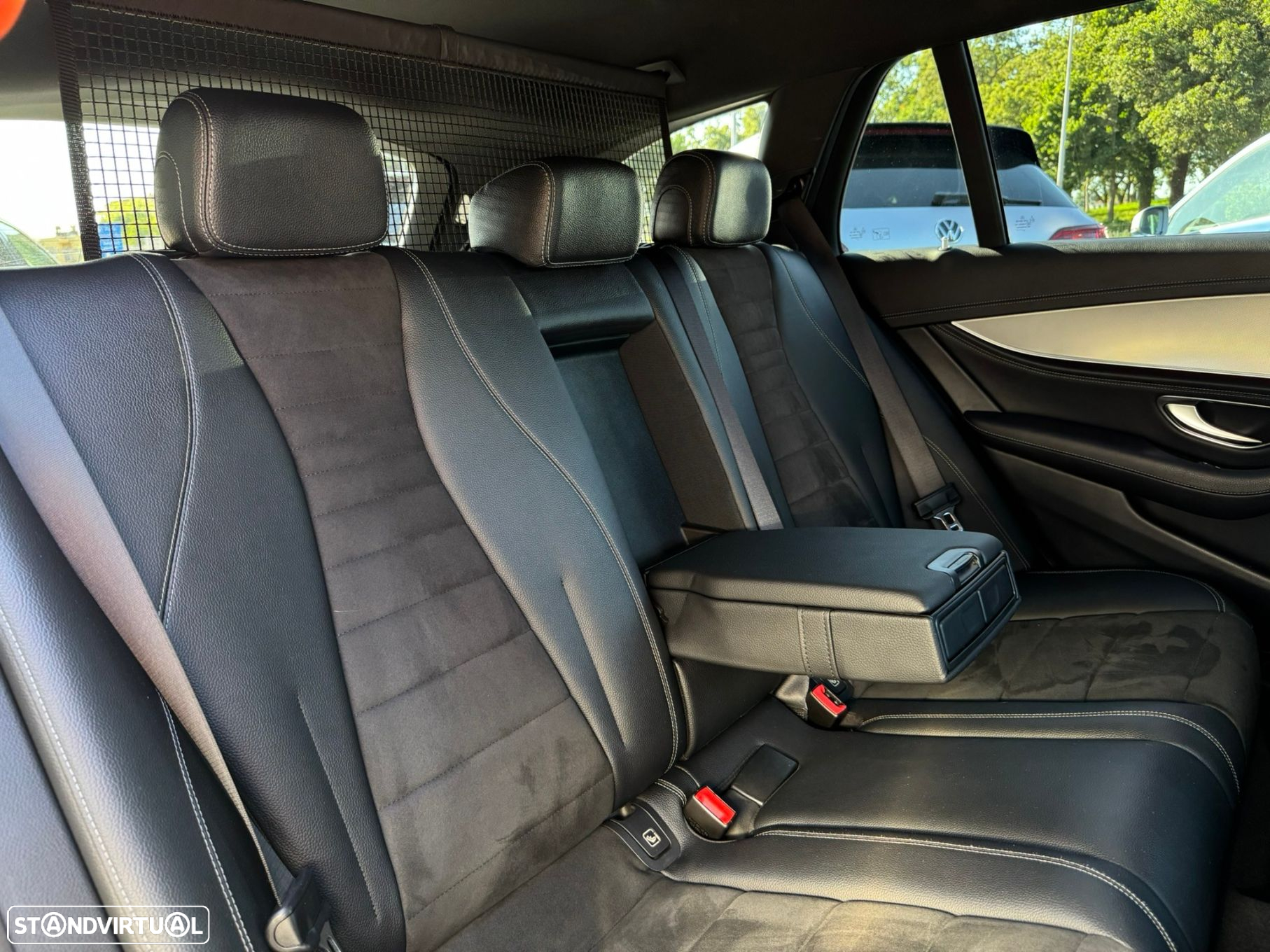 Mercedes-Benz E 220 d AMG Line - 24