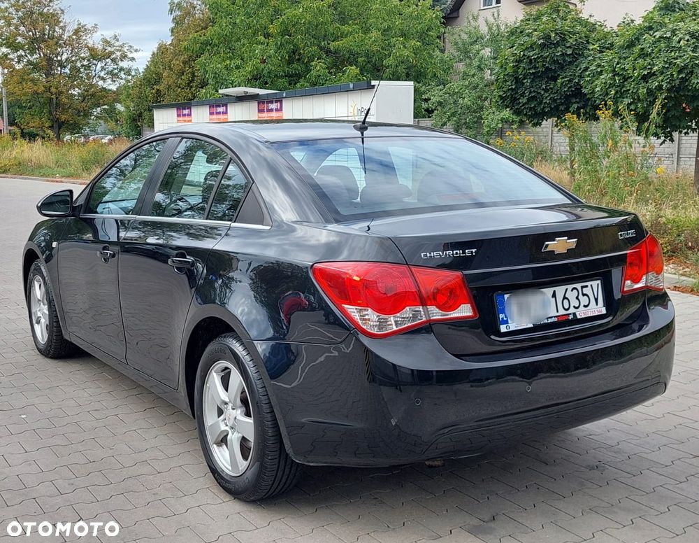 Chevrolet Cruze 1.8 LT+ - 10