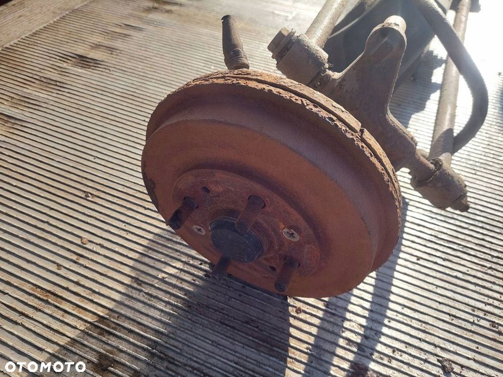 BELKA OŚ ZAWIESZENIA TYŁ SANKI TYŁ TYLNE WAHACZE MAZDA 323F BJ HB 5D - 3