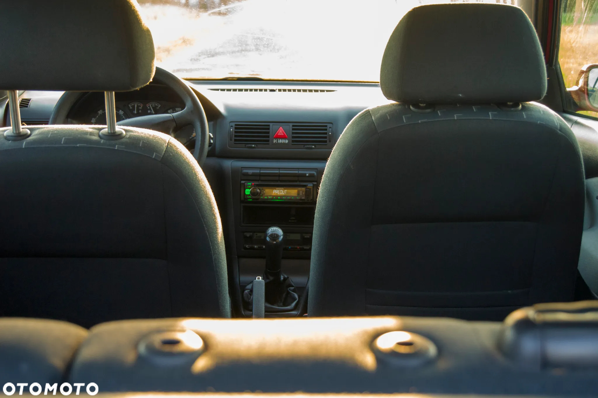 Skoda Octavia 1.6 Tour - 9